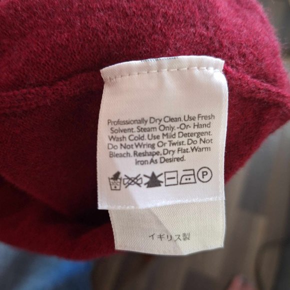 Eddie Bauer Italian Merino Stretch Burgundy Sweater Size Small - Picture 4 of 5
